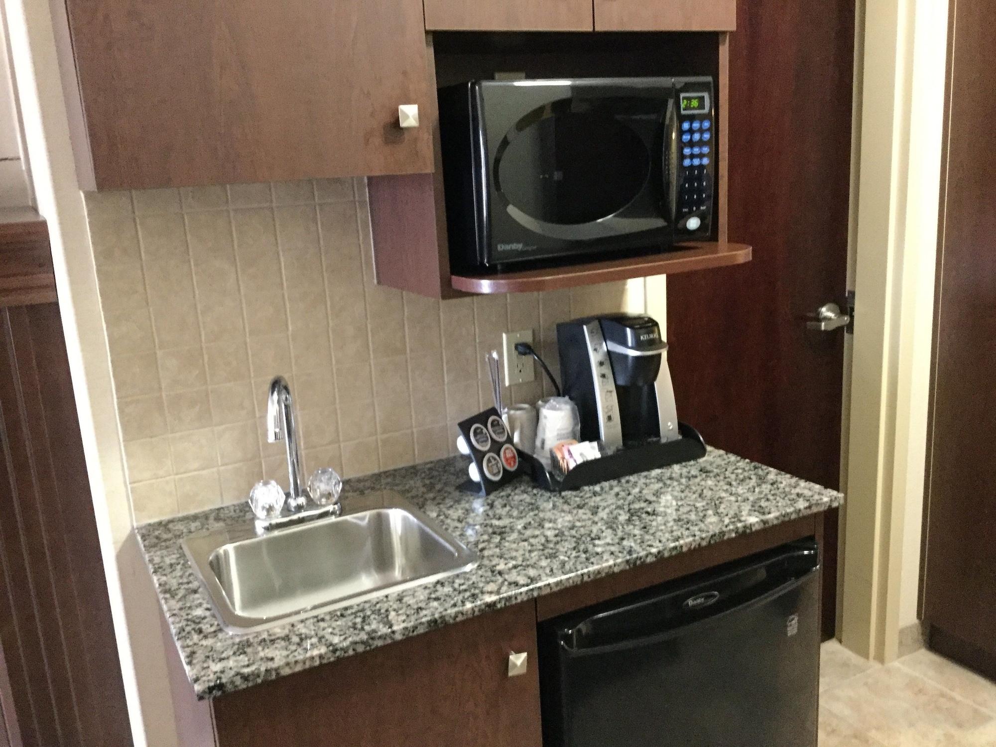 Ramada By Wyndham High River Luaran gambar
